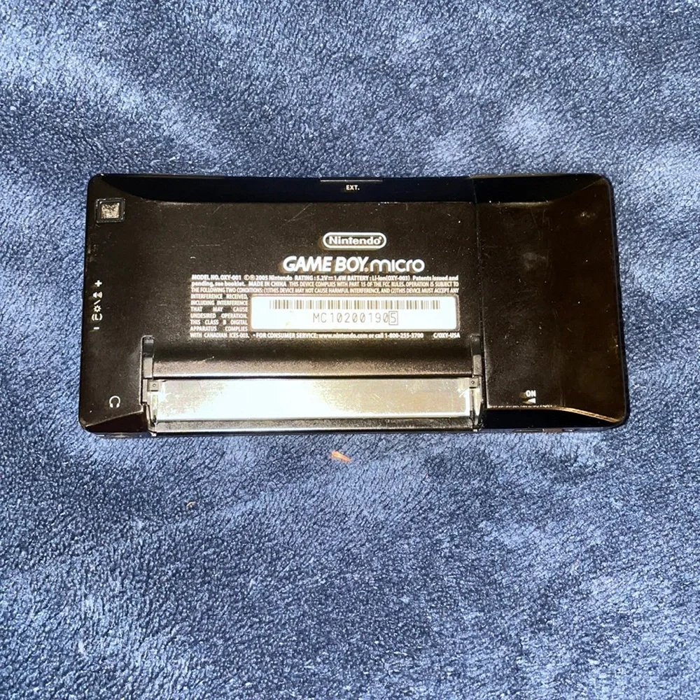Game Boy Micro - Picture 2 of 2